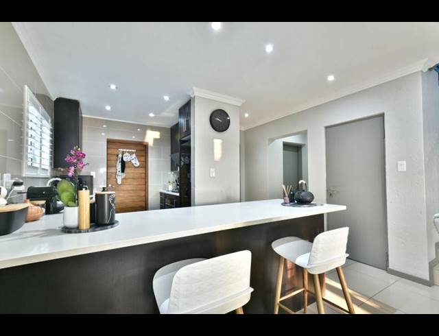 3 BEDROOM HOUSE FOR SALE IN EYE OF AFRICA